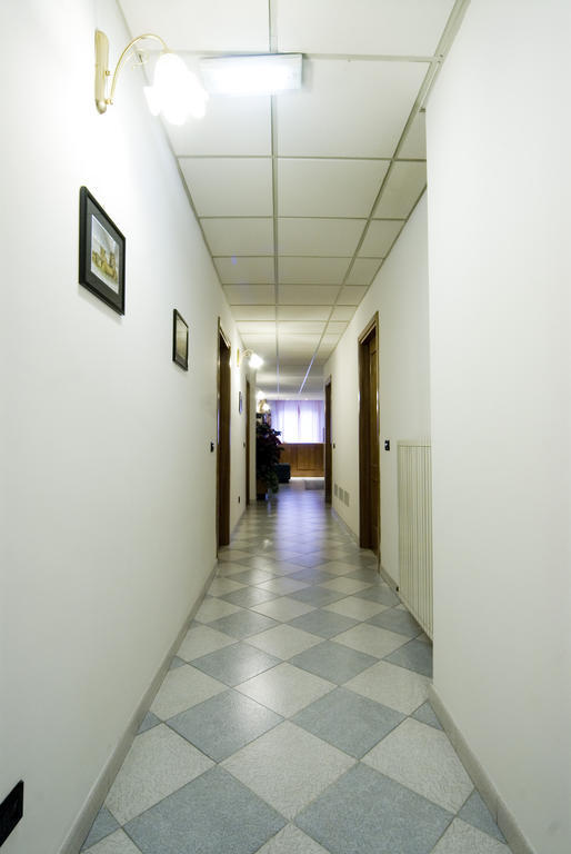 Hotel Il Quadrifoglio Cascia Exteriör bild